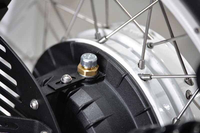 Rear Drive Breather Unit