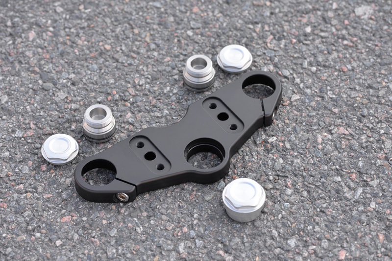 Top Yoke, Monolever