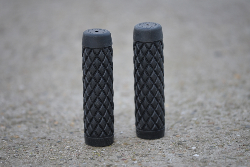 Classic Rubber Grips, black