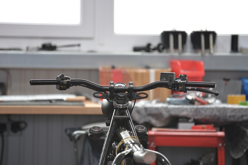Handle Bar "Low-Bar", 22mm