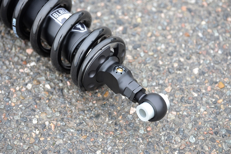 Rear Shock R18