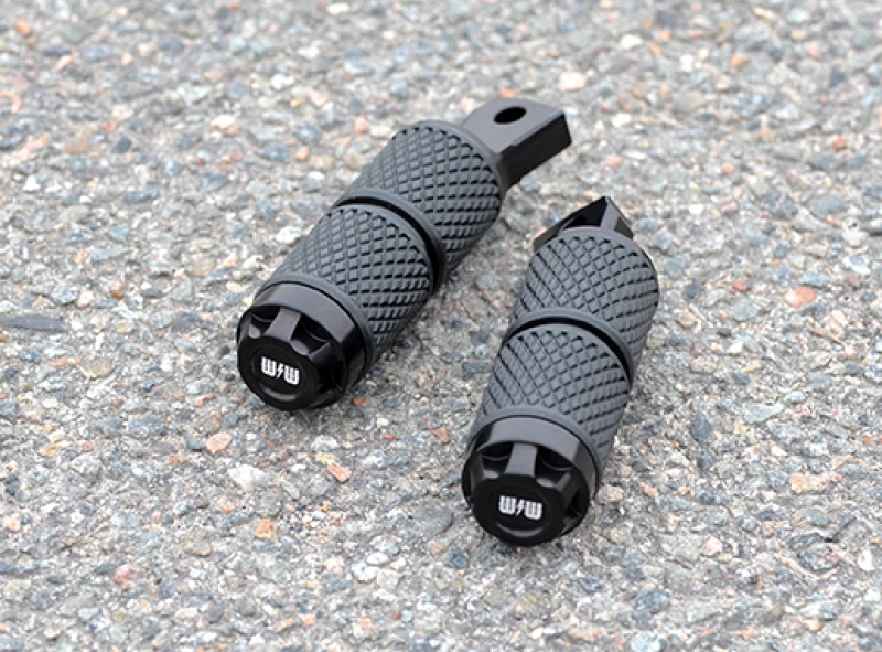 Foot Peg Kit R18