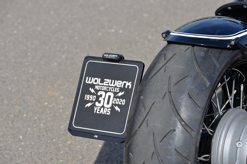 Side Mount License Plate R18