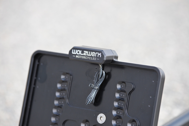Side Mount License Plate R18